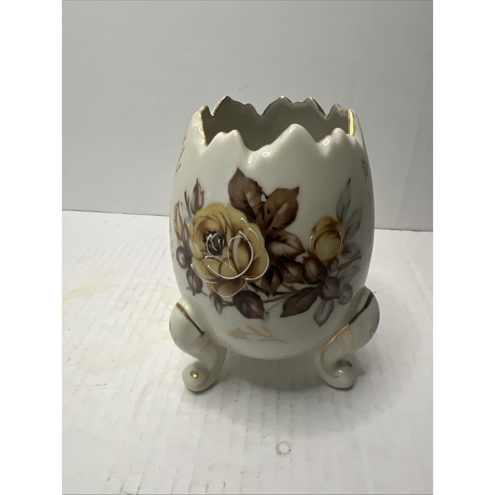 Vintage Napcoware Cracked Egg 3 Footed Porcelain‎ Gold Trim Vase